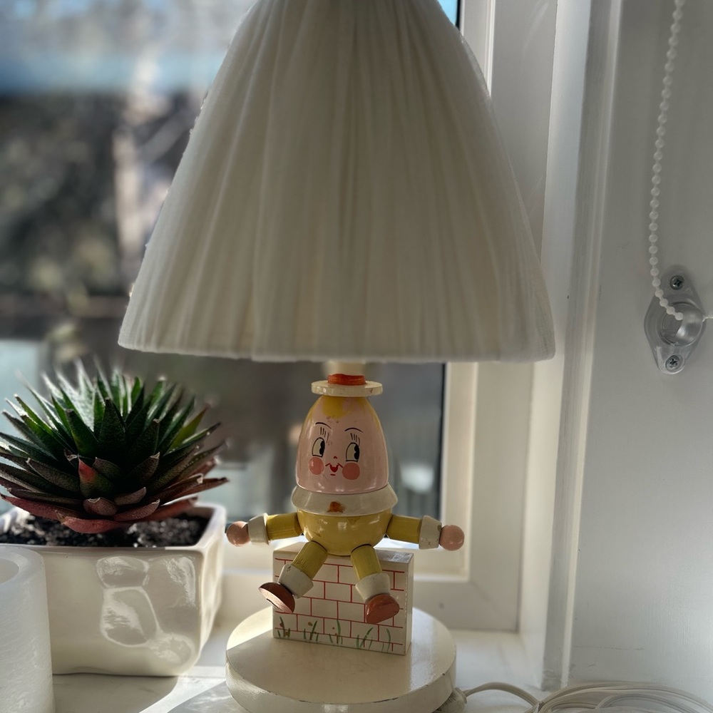 Vintage Humpty Dumpty Lamp